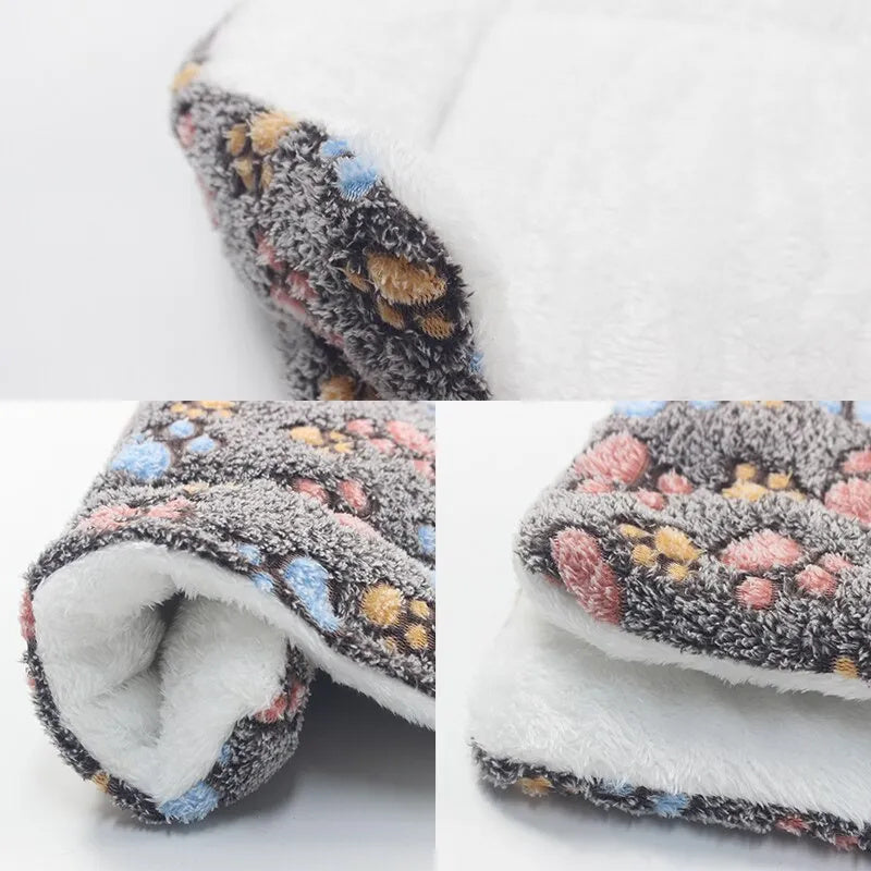Pets Dog Bed Mat- Crate Pad Soft Pet Bed- Washable Crate Mat For Large Medium Small Dogs -Reversible Fleece Dog Crate -Kennel Mat Cat Bed Liner -Super Soft Fluffy Premium Fleece Pet Blanket